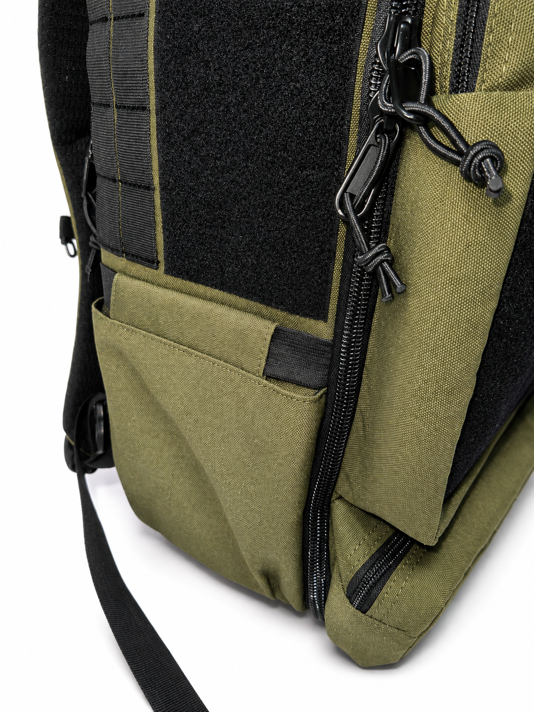 The LIFT Hades Pro 45L Backpack in Turf Green